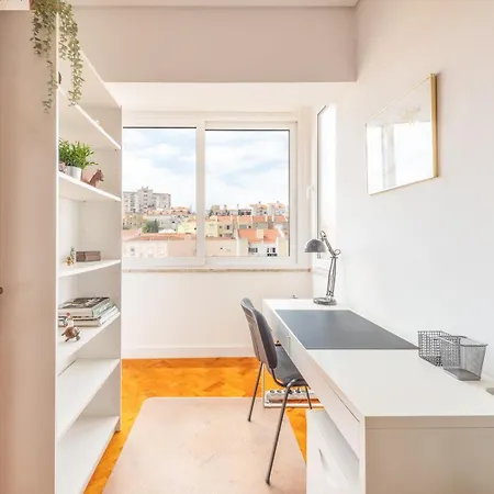 דירה Guestready - Spacious Flat In The Heart Of