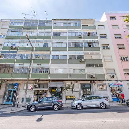 Guestready - Spacious Flat In The Heart Of Apartman Lisboa