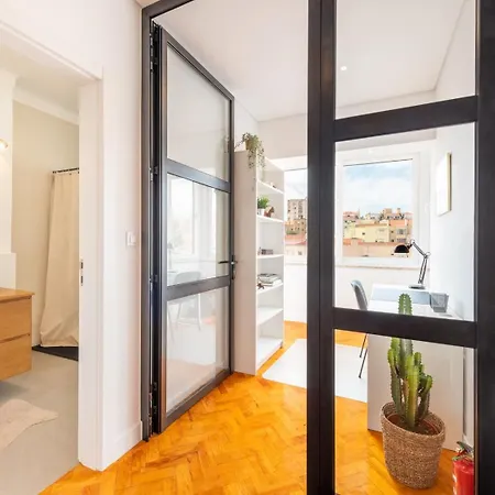 Guestready - Spacious Flat In The Heart Of Lisbon