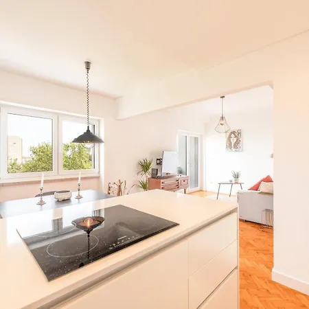 Guestready - Spacious Flat In The Heart Of Apartman Lisboa